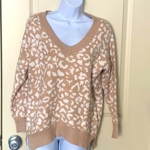 V neck animal print sweater